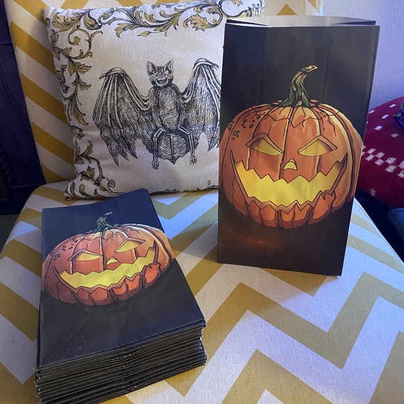 20 Vintage Halloween paper bag luminaries - Picture 1 of 3